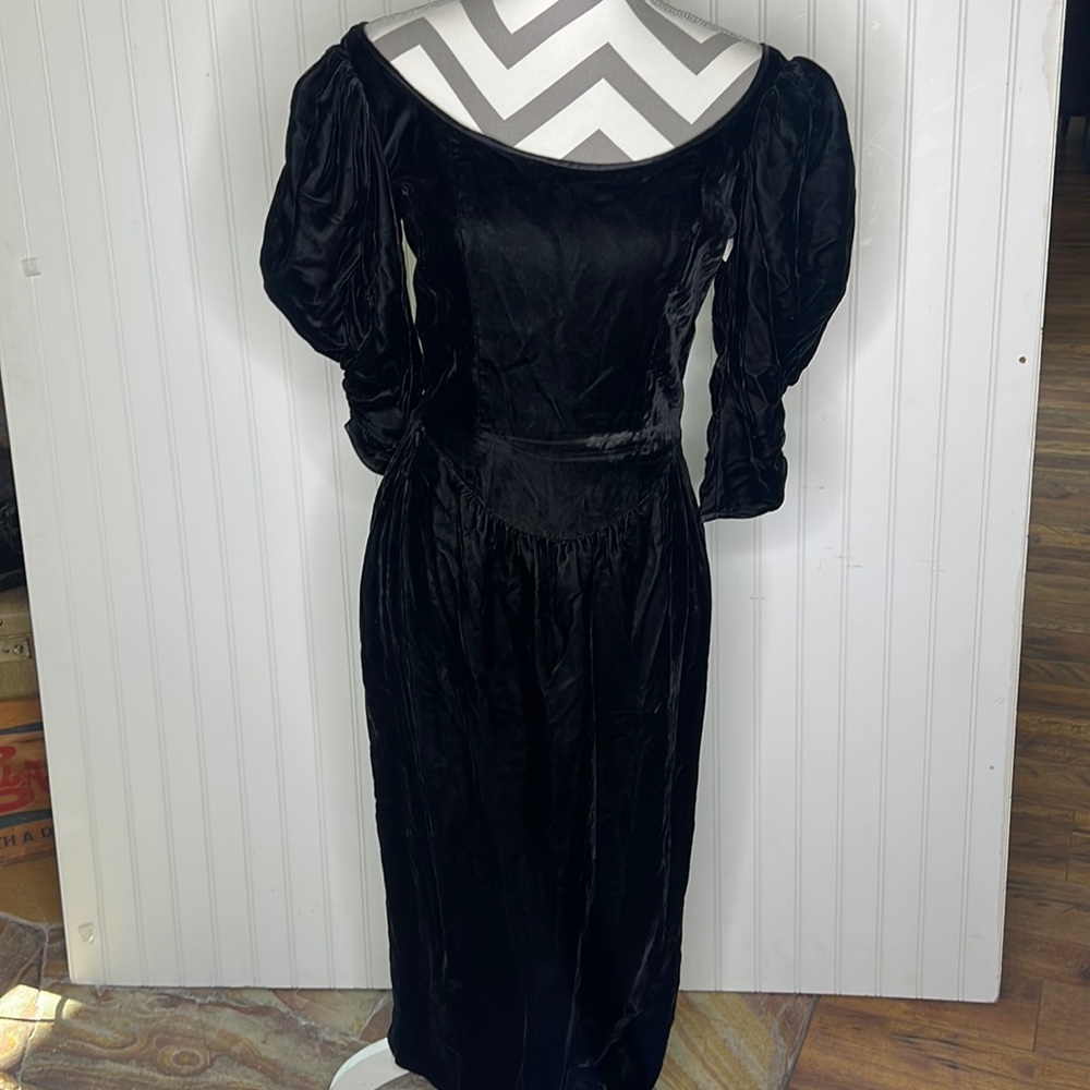Gunne Sax 1980’s Black Velvet Dress Size 4/6